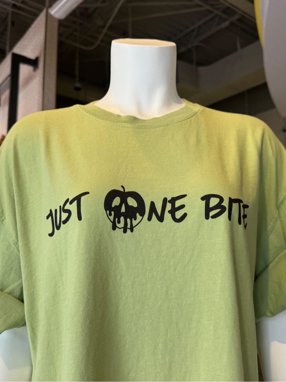 Poison Apple "Just One Bite" Lime Green Graphic T-shirt - Disney Villains XL